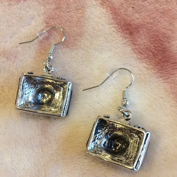 Camera Photography Fashion Earrings NWOT Handcrafted 1” wide X .50” tall. - Picture 6 of 12